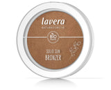 ▶ LAVERA  Solid Sun Bronzer Desert Sun 01 - Aceite de almendras orgánico y vitamina E - Brillante - textura aterciopelada ligera (1 x 5,5 g)