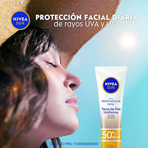 NIVEA SUN Protector Solar Facial BB Tono Uniforme (50 ml), con Color que se Adapta a tu Tono de Piel, Bloqueador solar FPS 50+, no Grasoso para Todo Tipo de Piel