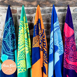 Nova Blue Toalla de Playa Jellyfish - Colores Azul Tropical y Amarillo con un diseño único, Extra Grande, XL (34"x 63") Hecha de 100% algodón